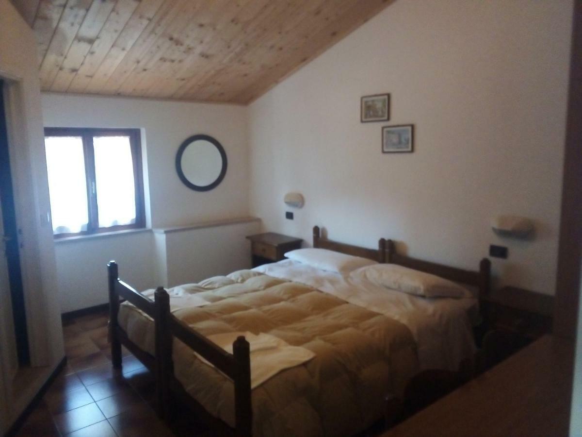 La Foresta Albergo Ristorante Pizzeria Badia Prataglia Luaran gambar